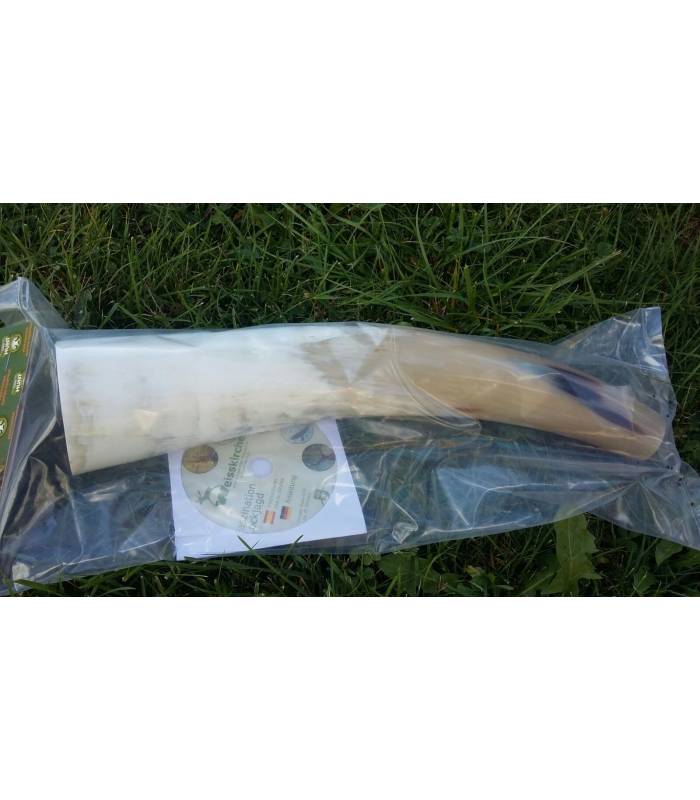 reclamo de ciervo en forma de cuerno